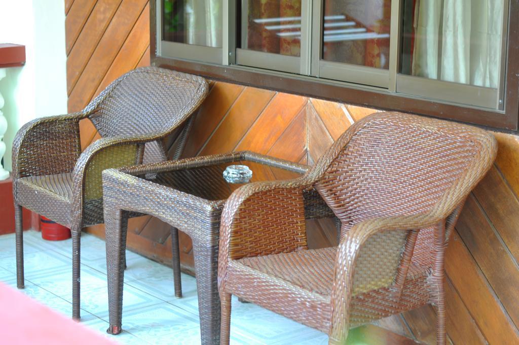 Tonglen Beach Resort Balabag  Exterior foto